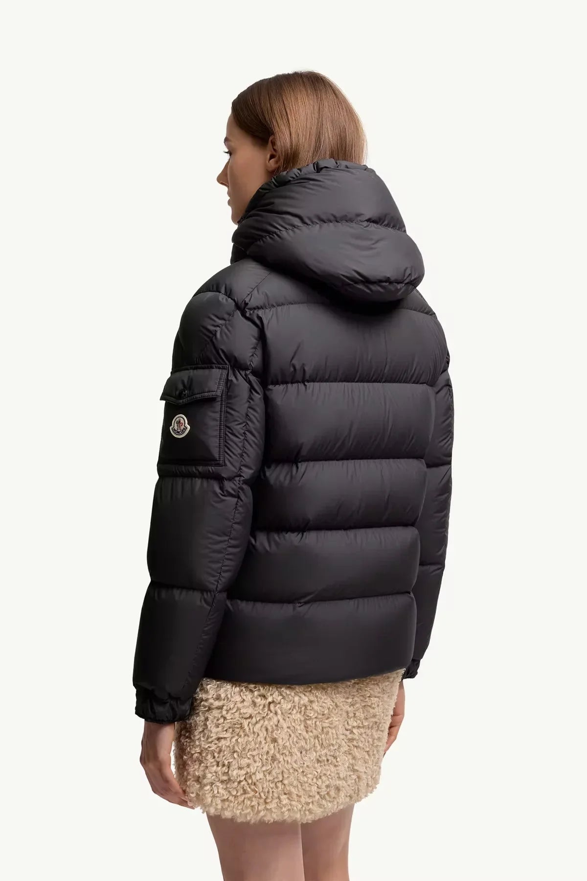Doudoune courte à capuche Moncler Maya 70ᵉ