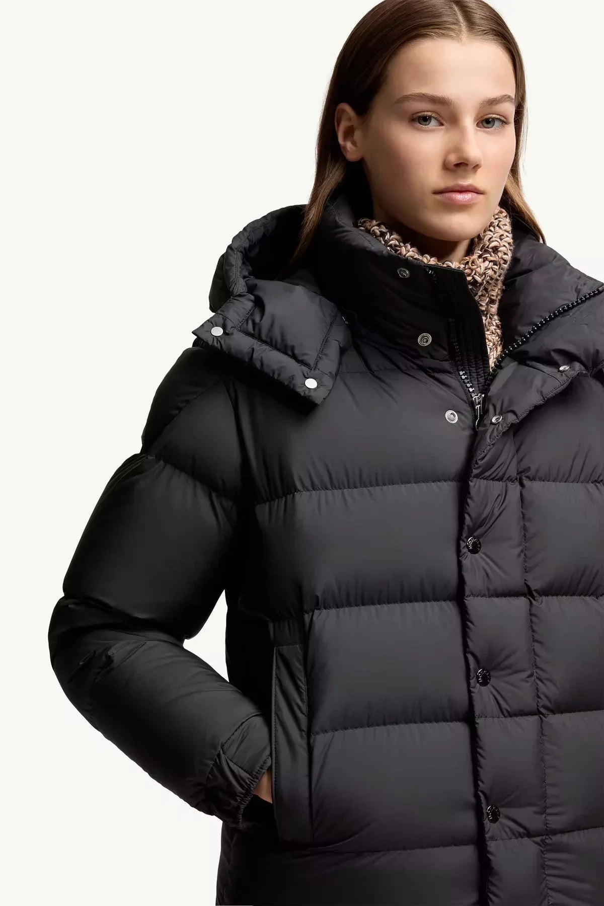 Doudoune courte à capuche Moncler Maya 70ᵉ