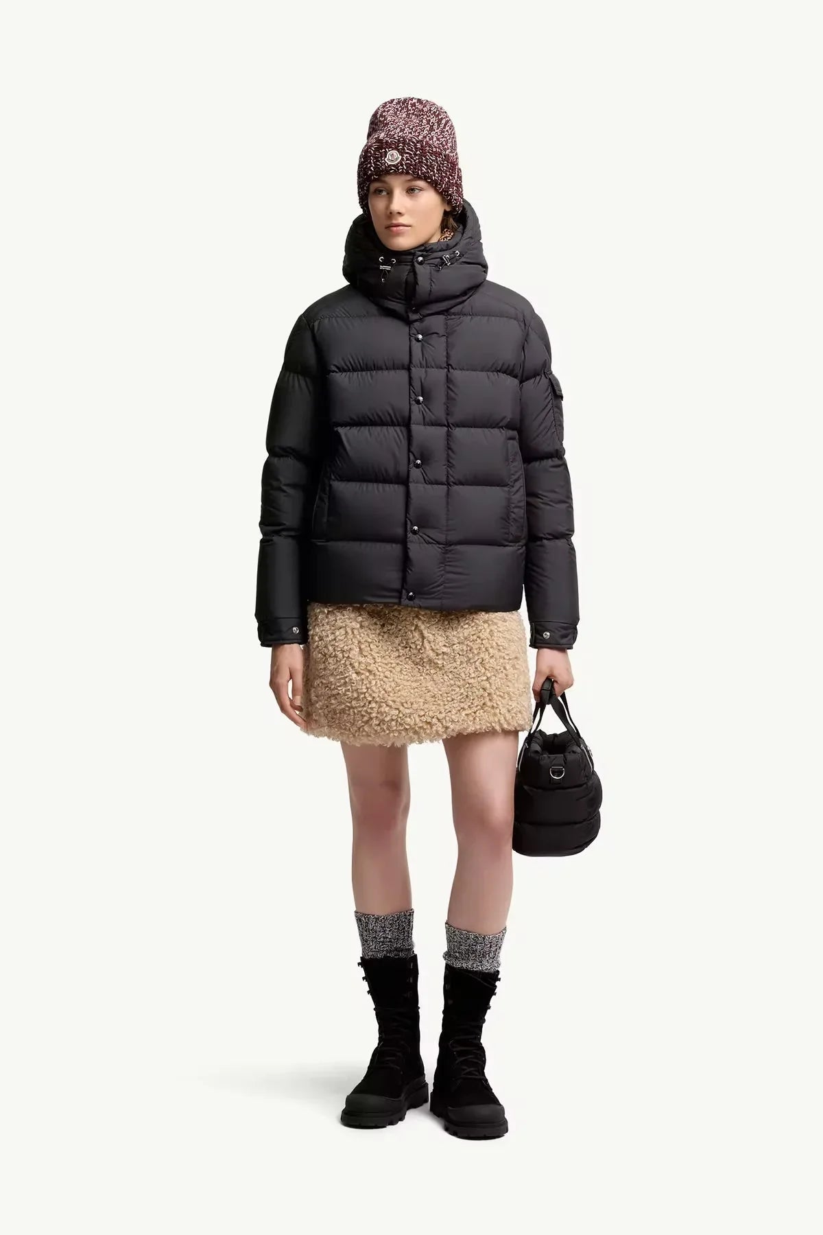 Doudoune courte à capuche Moncler Maya 70ᵉ