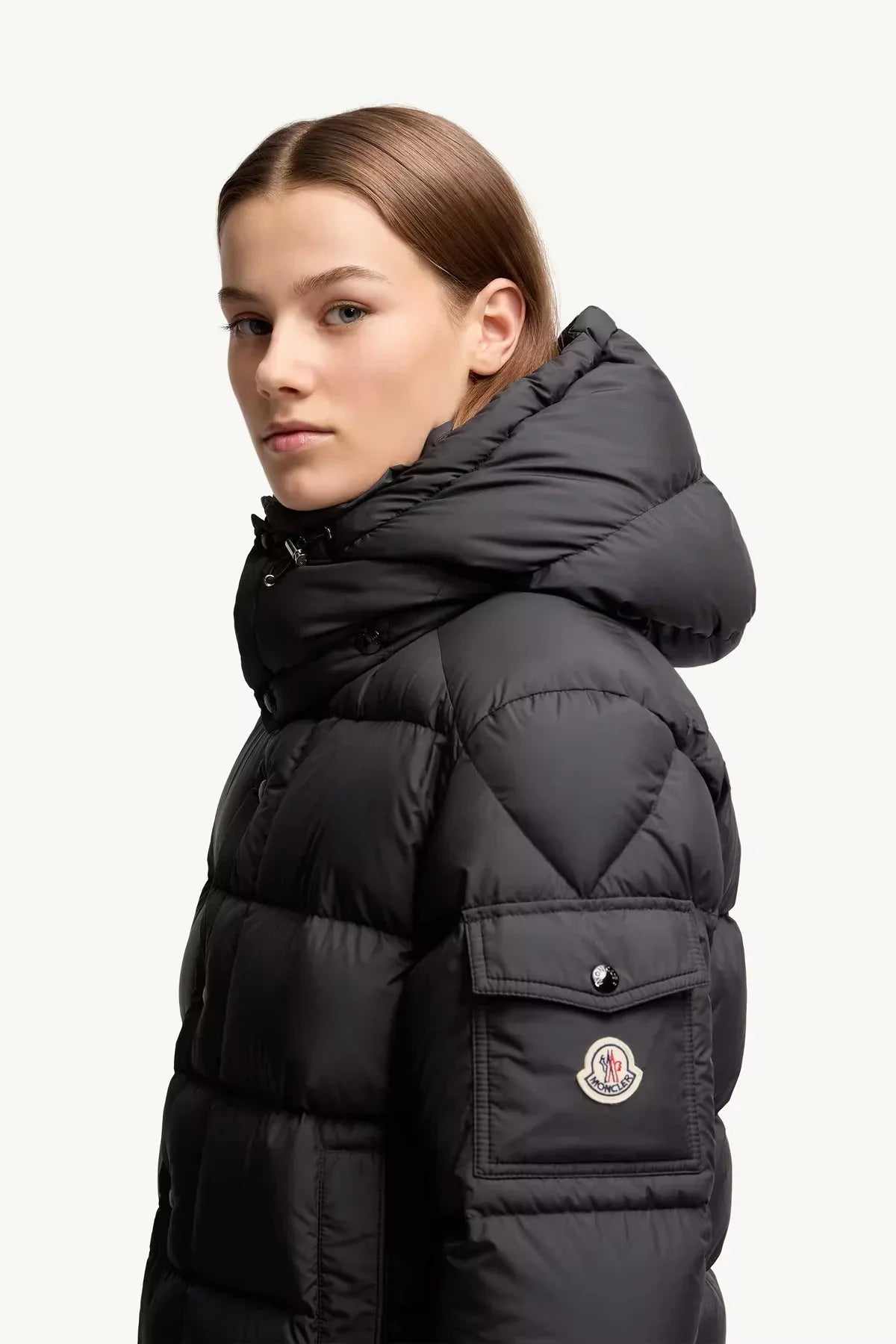 Doudoune courte à capuche Moncler Maya 70ᵉ